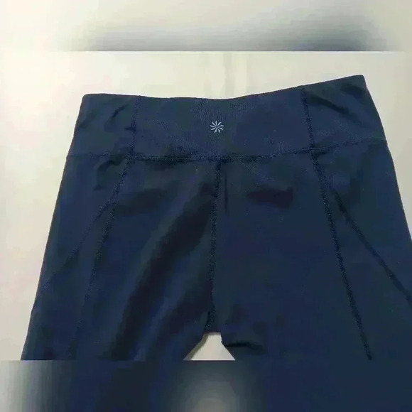 ATHLETA Wide leg Yoga  pants. Ladies size L Petite. - Picture 10 of 10